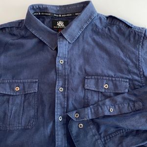 Rock and republic men’s long sleeved shirt XXL Blue excellent condition epaulets